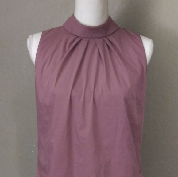 Ann Taylor Tops - BOGO🆓 | Ann Taylor Sleeveles Cinched Collared Top